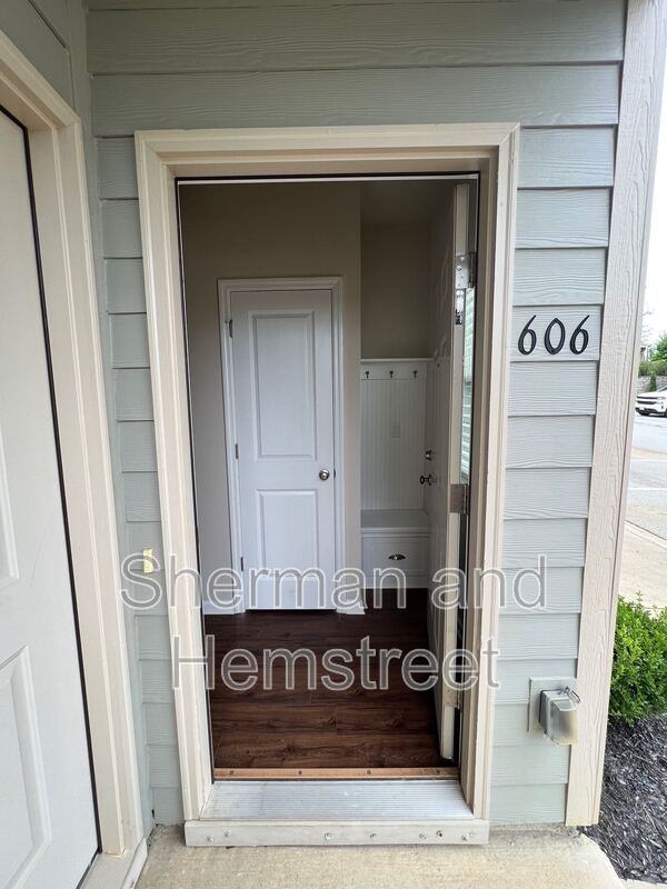 606 Joiner Cir #606 - Photo 2 of 16