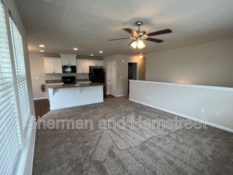 606 Joiner Cir #606 - Photo 7 of 16