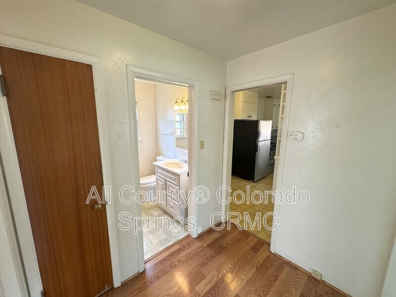 1407 E Platte Ave - Photo 7 of 34