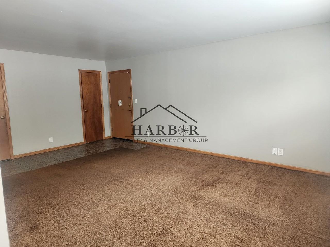 200 11th Avenue Northwest - Photo 3 of 10