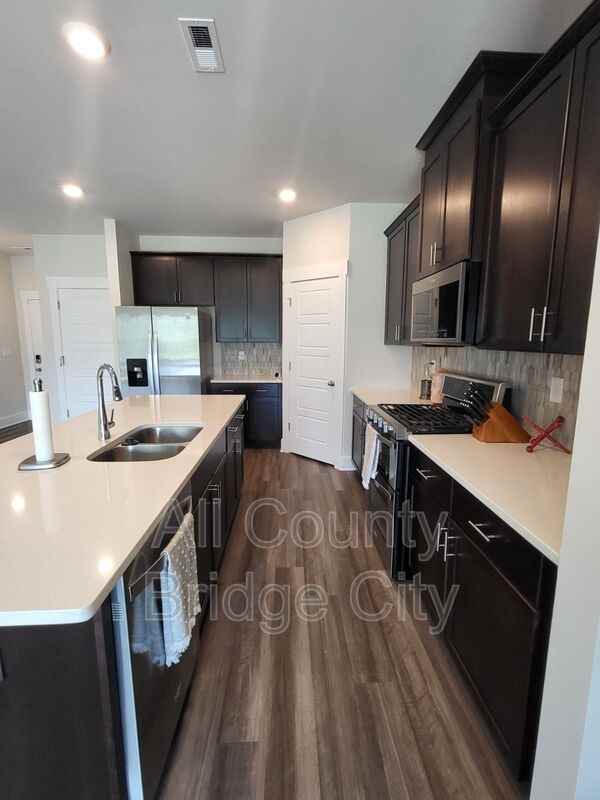 66 Galley Lane - Photo 6 of 18