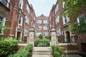 featured image of 3040 W Wellington Ave #3