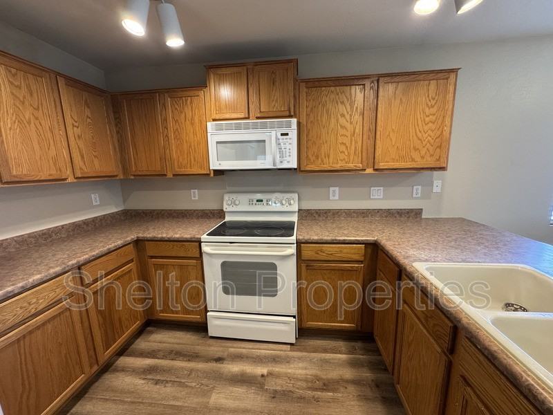 10153 N 115th Dr - Photo 3 of 15