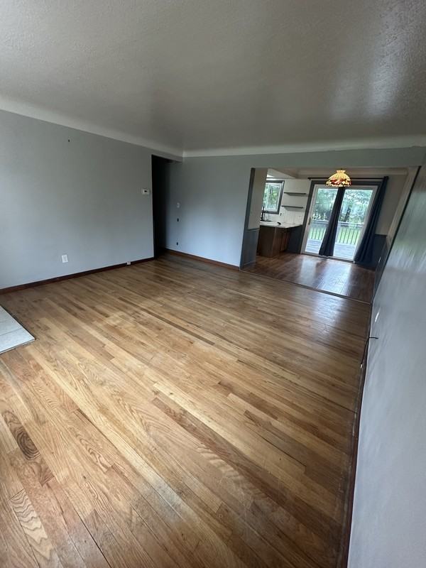 23660 Comstock Rd - Photo 2 of 35