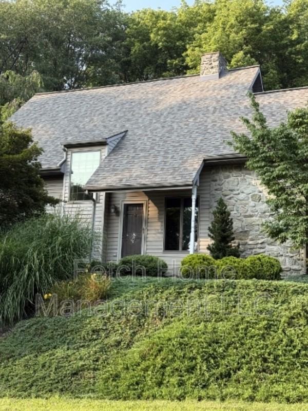 1278 Valley Rd - Photo 2 of 50