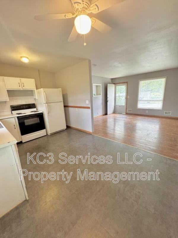 200 Nw 22nd St - Photo 4 of 28