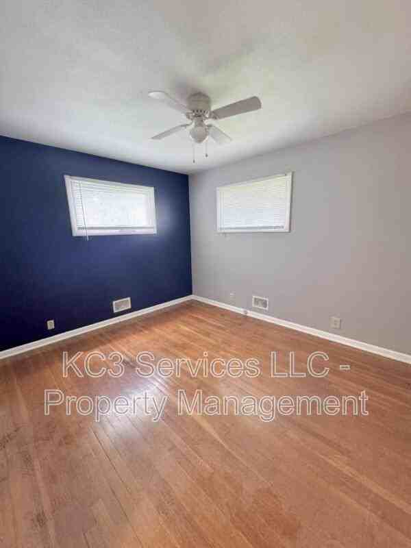 200 Nw 22nd St - Photo 7 of 28