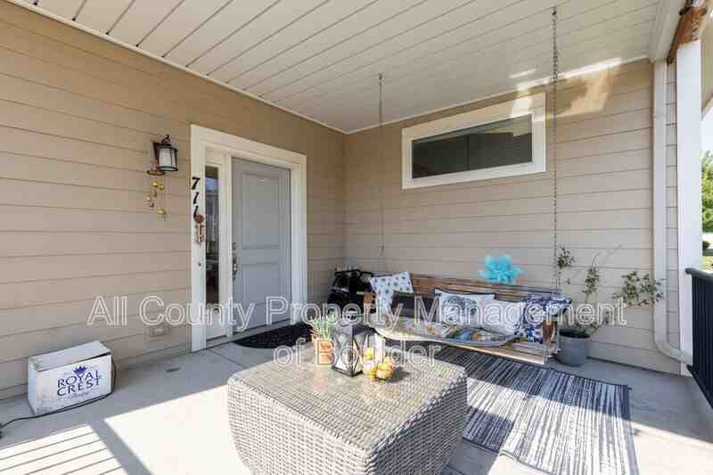 711 Grandview Mdws Dr - Photo 2 of 25