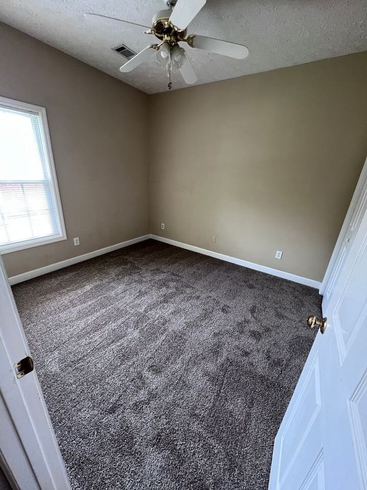 463 Arnell Lane - Photo 3 of 19