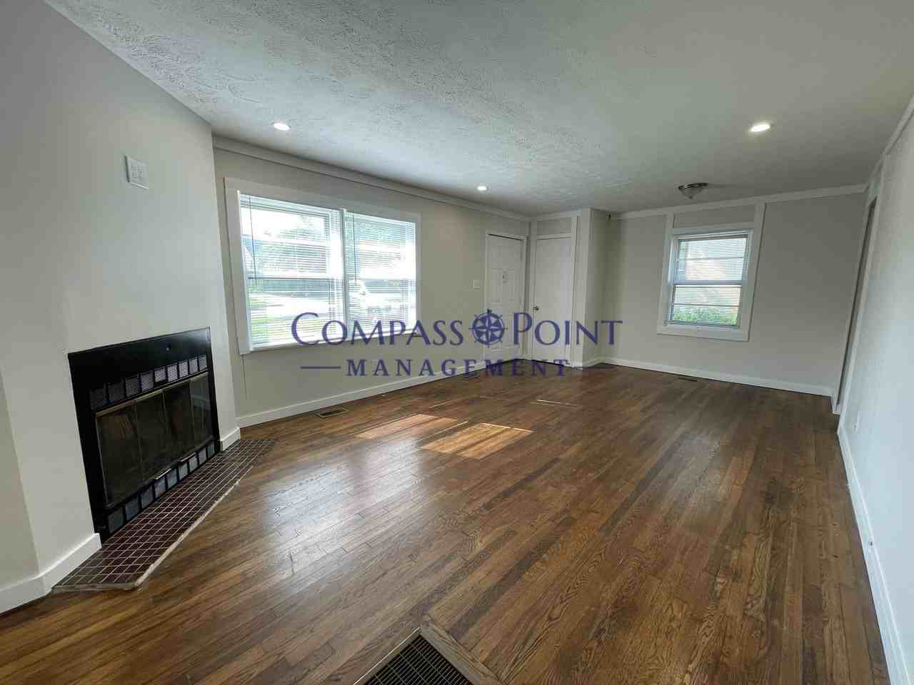 277 Hillsboro Ave - Photo 3 of 16