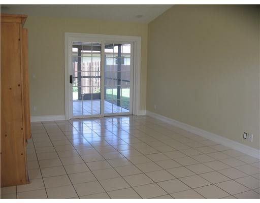 5685 Stonington Way - Photo 2 of 14