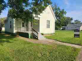 607 S 14th St - Photo 1 of 1