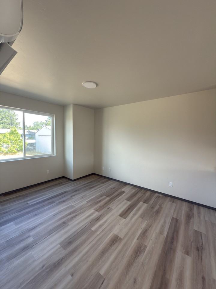 12404 E Olive Ave #102 - Photo 3 of 11