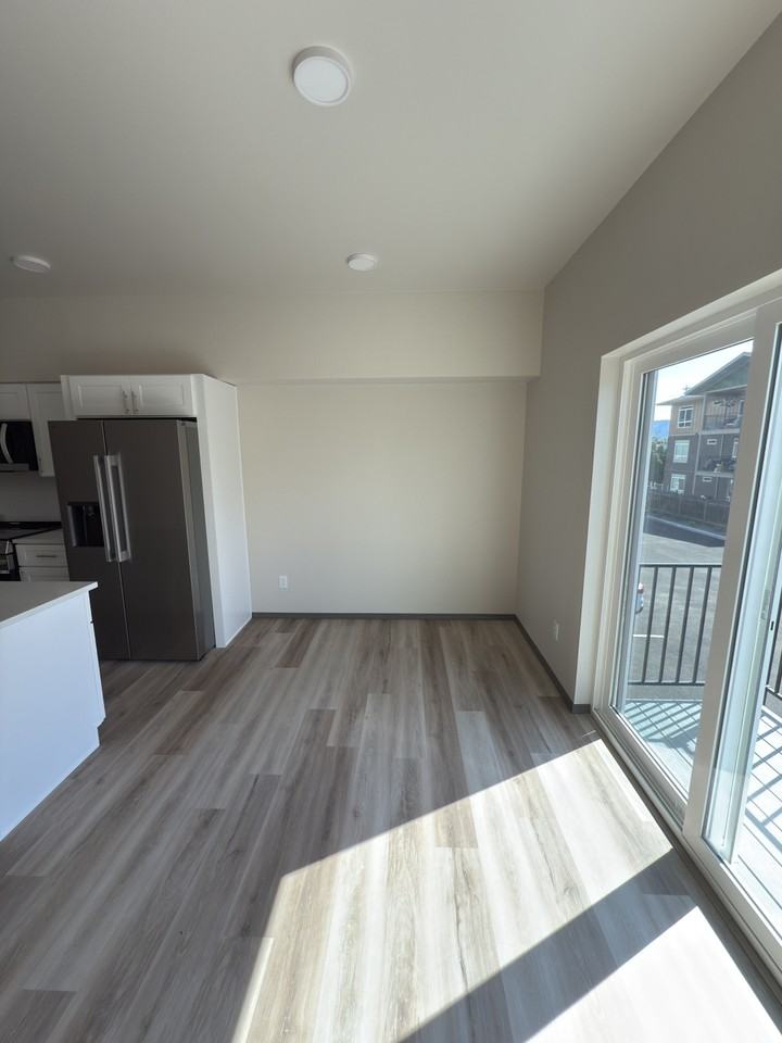 12404 E Olive Ave #102 - Photo 5 of 11