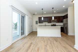 1040 1040 Broadway - 303 #303 - Photo 1 of 1