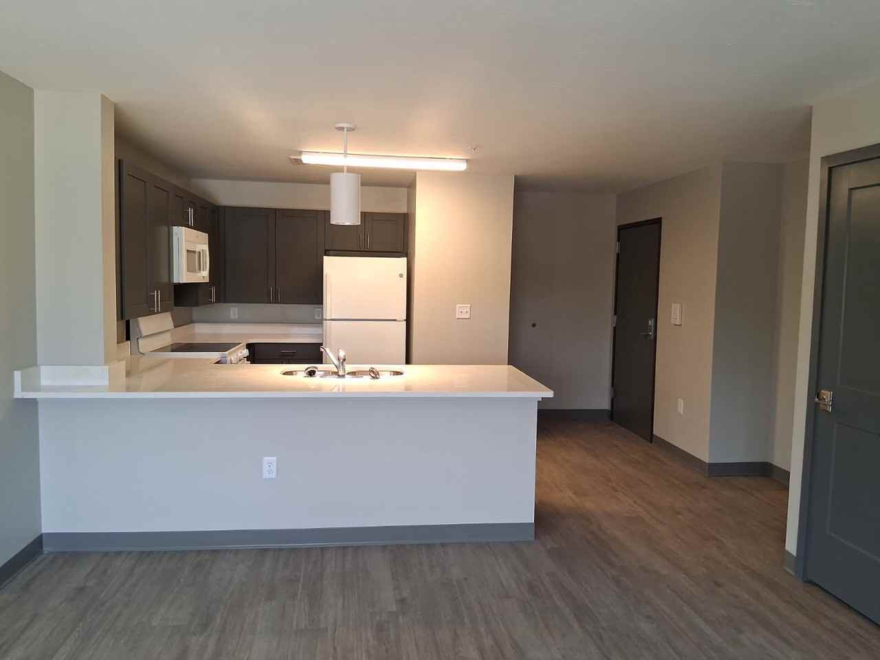 Parkview Apartments - Photo 6 of 19