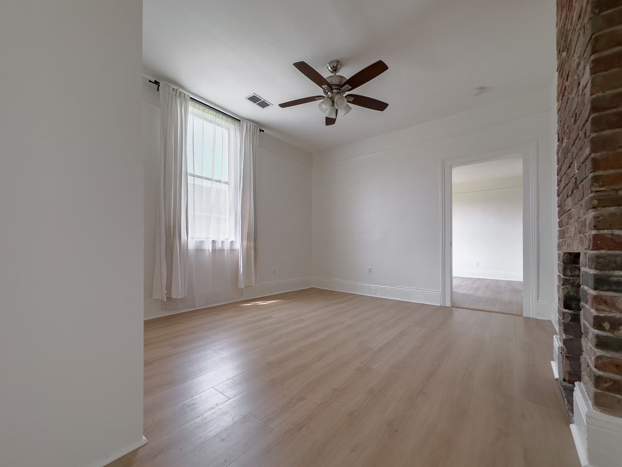 1730 Allen Street - Photo 5 of 11