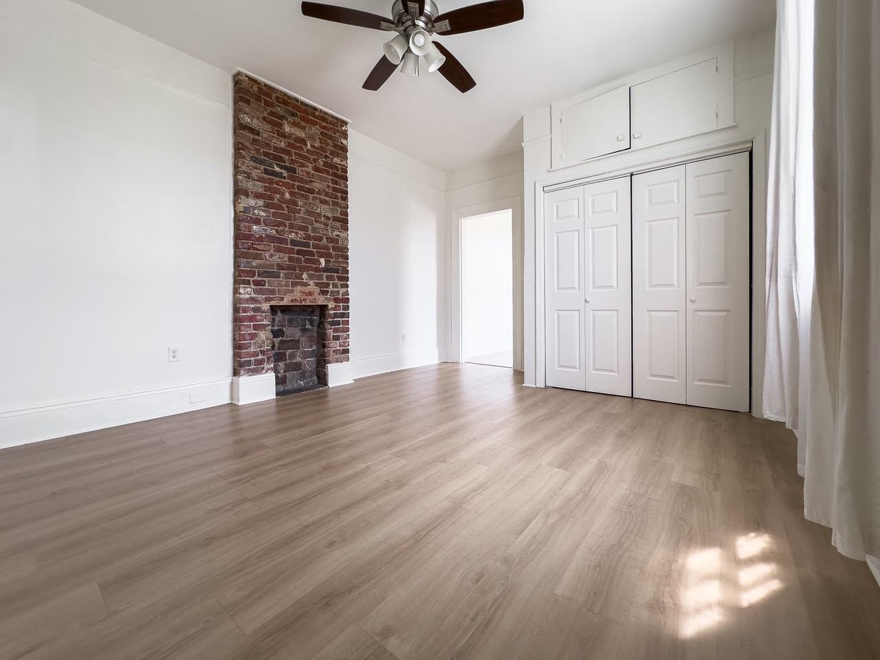 1730 Allen Street - Photo 6 of 11