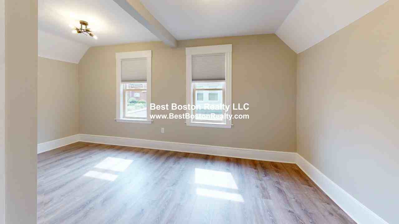2 Newland St - Photo 7 of 13