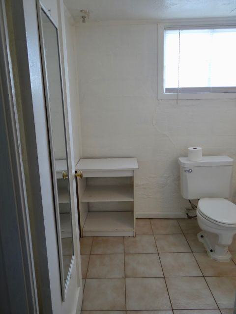 739 Custer Ave #B - Photo 6 of 6
