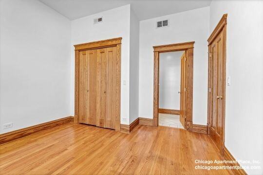 3406 N Sheffield Ave #3 - Photo 6 of 15