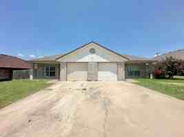 featured image of 3605 Woodrow Dr