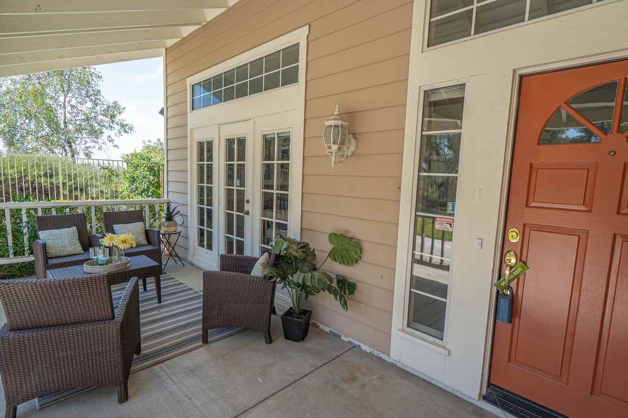 23525 Millston Ct - Photo 3 of 43