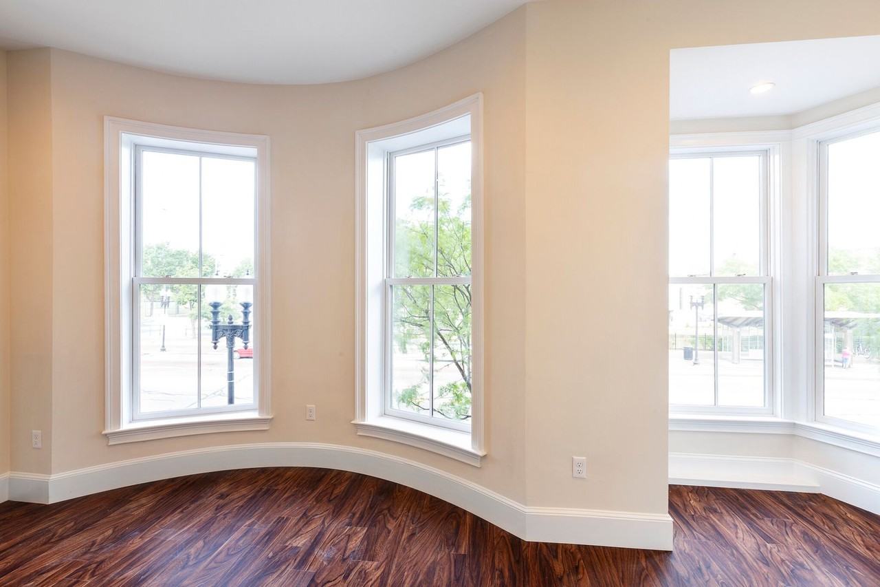 1860 Washington Street - Photo 6 of 16