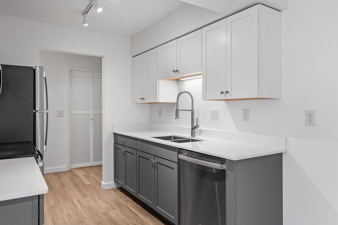 Mt. Calvary Apartments - Photo 2 of 9