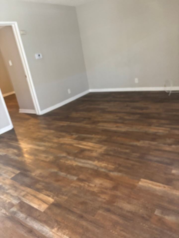 Renovated 1 Bedroom 1 Bathroom - Photo 3 of 8