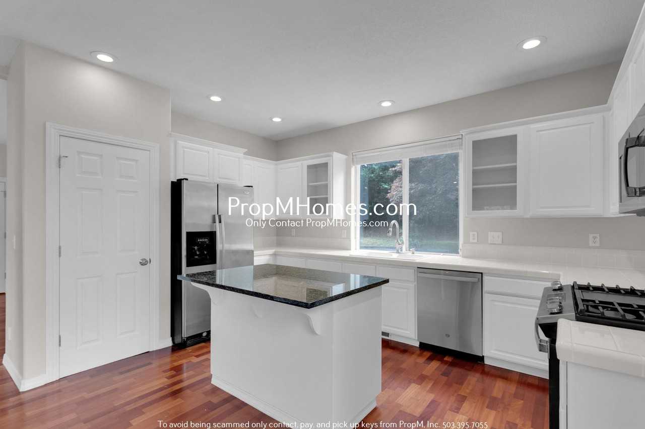 12025 Sw Winterhawk Ln - Photo 5 of 28