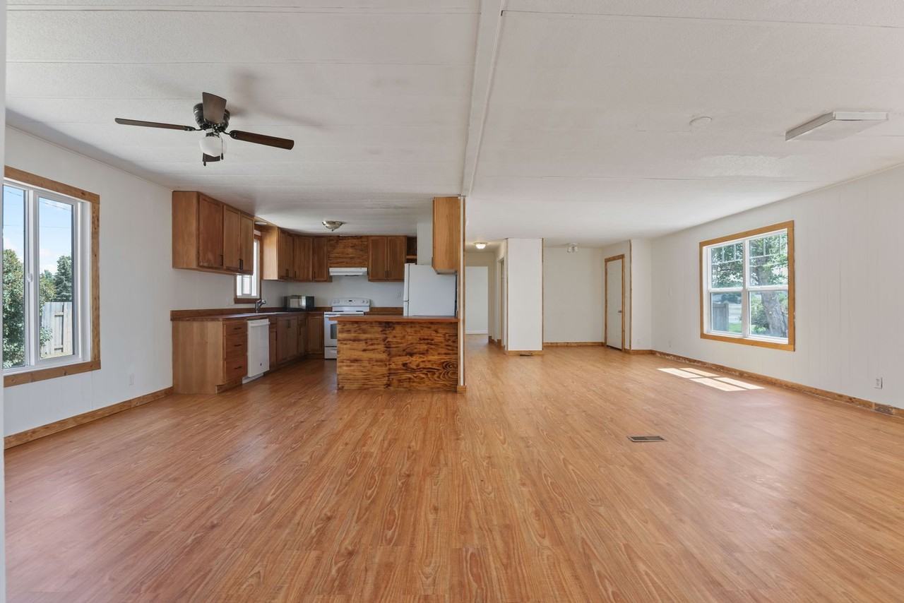 12 N 2162 W - Photo 4 of 31