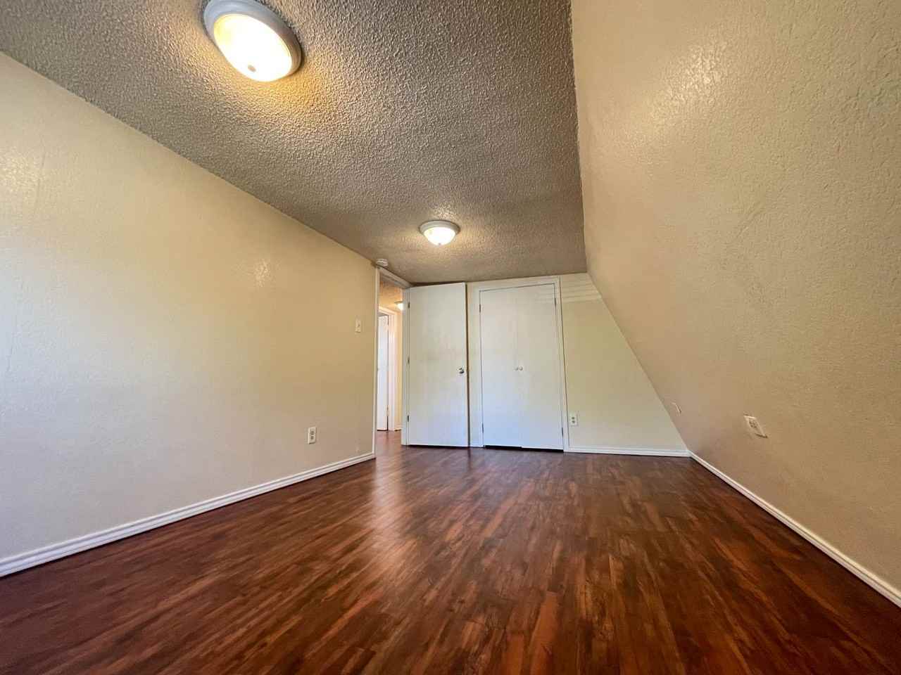 1100 W Morphy St - Photo 4 of 22