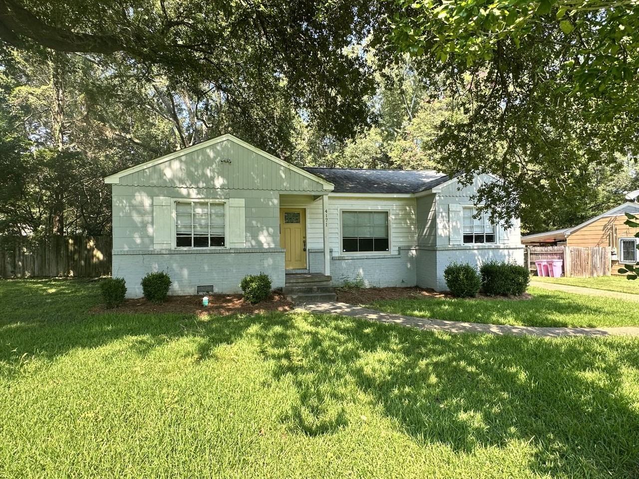 4171 Plaza St - Photo 2 of 12