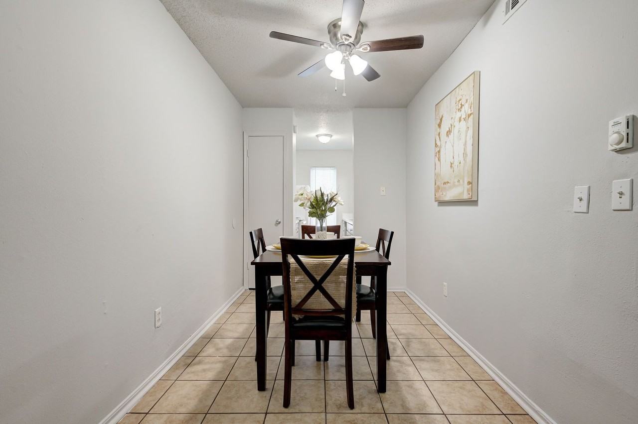 The Shelton Apartments - Photo 5 of 31