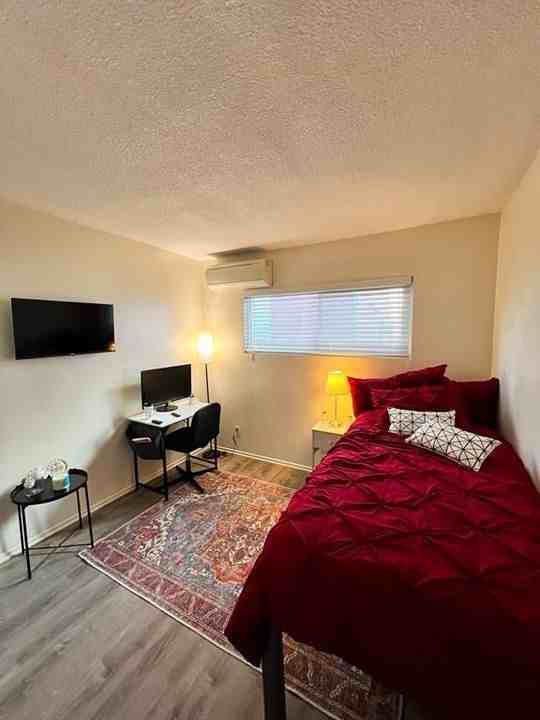 The Sequoia - Photo 5 of 14