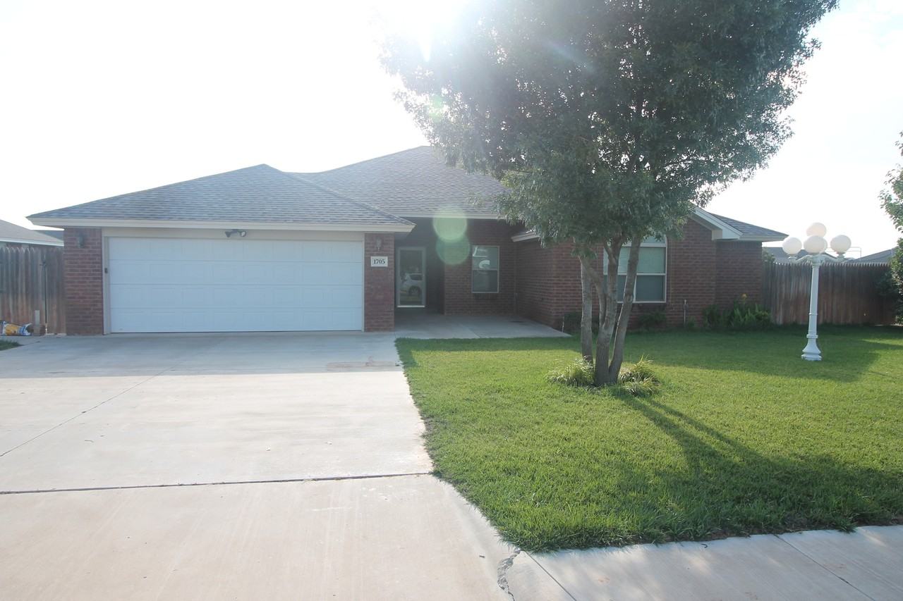 1705 Tiffani Ln - Photo 2 of 19