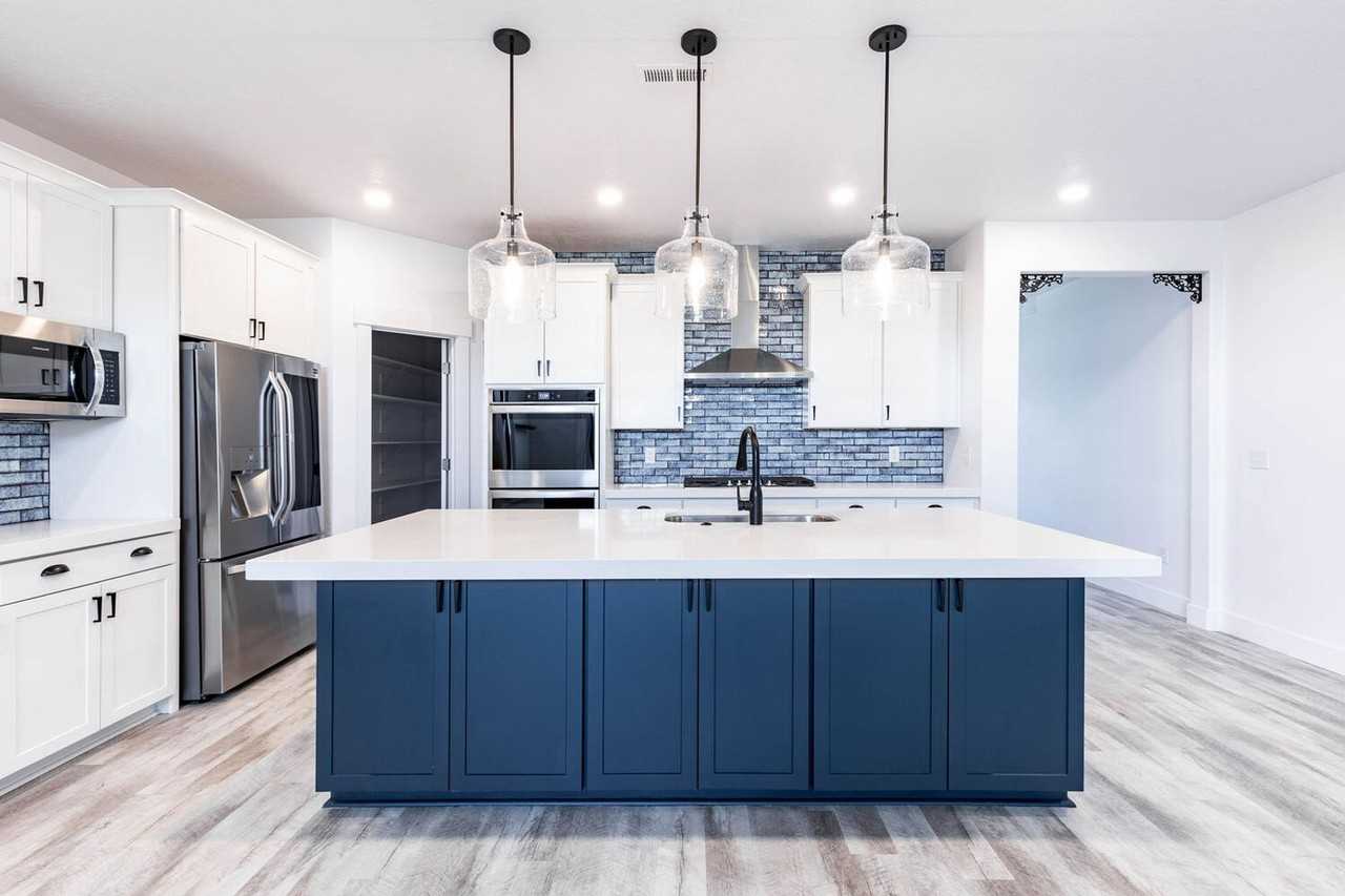 1112 N Springer View Loop - Photo 2 of 33