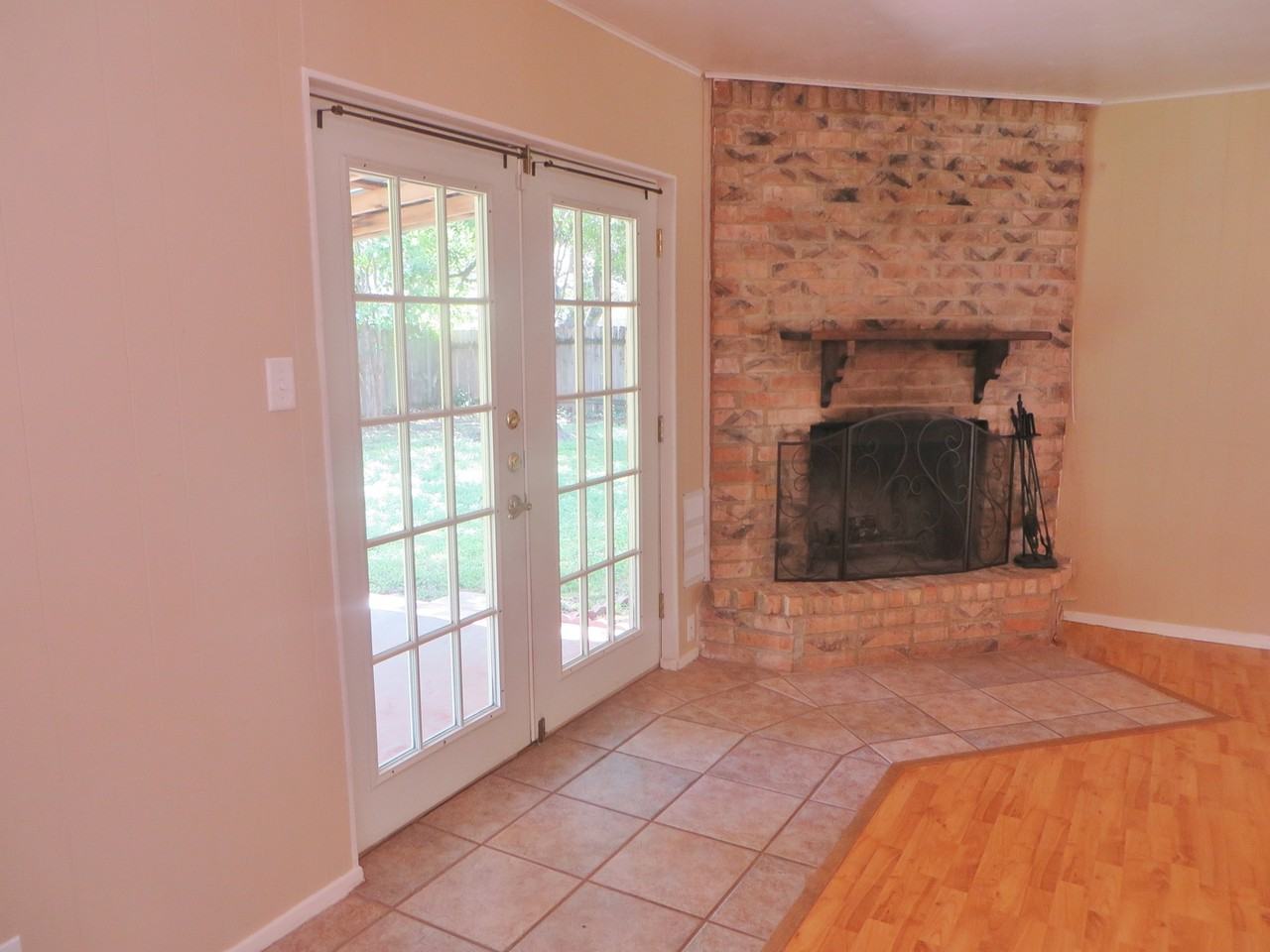 103 Spanish Oak Cir - Photo 3 of 26