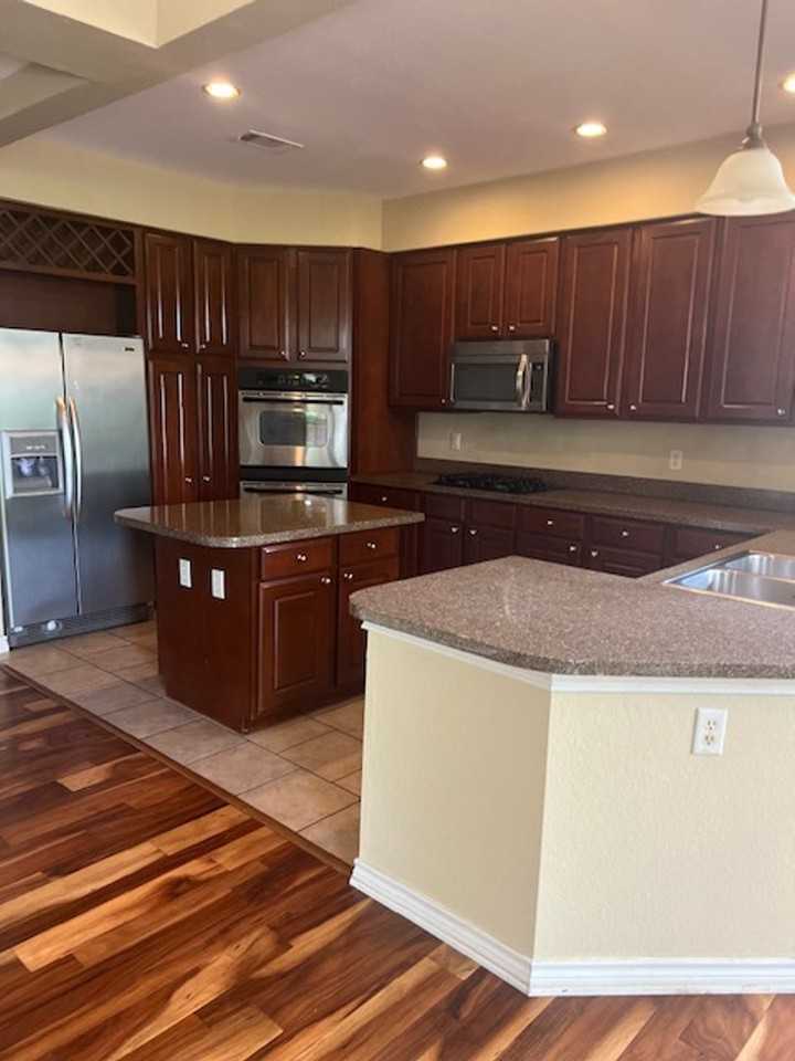 300 San Gabriel Village Blvd - Photo 7 of 25