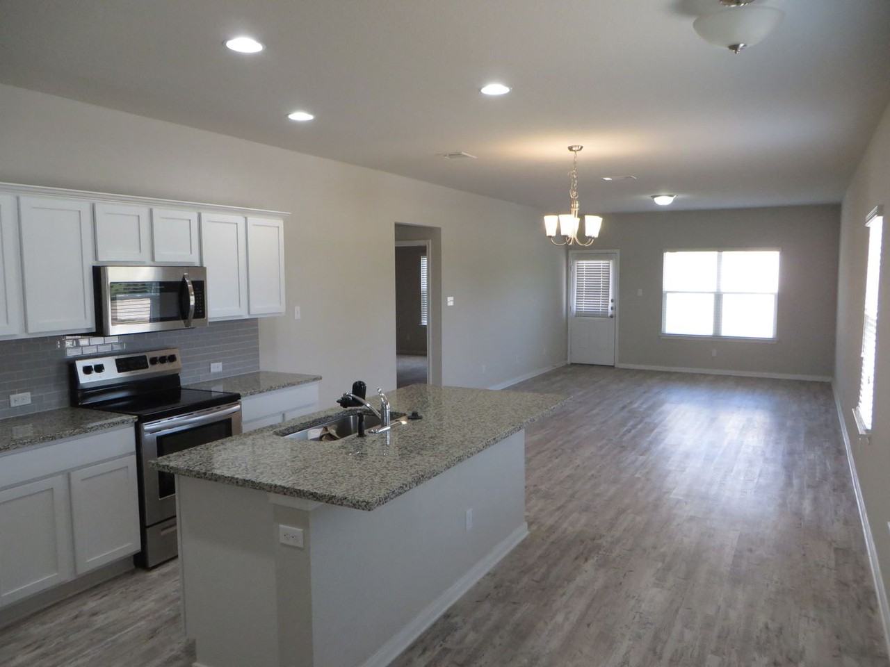 1200 Ferryman Dr - Photo 6 of 23