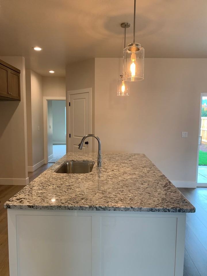 363 Cheney Loop - Photo 3 of 25