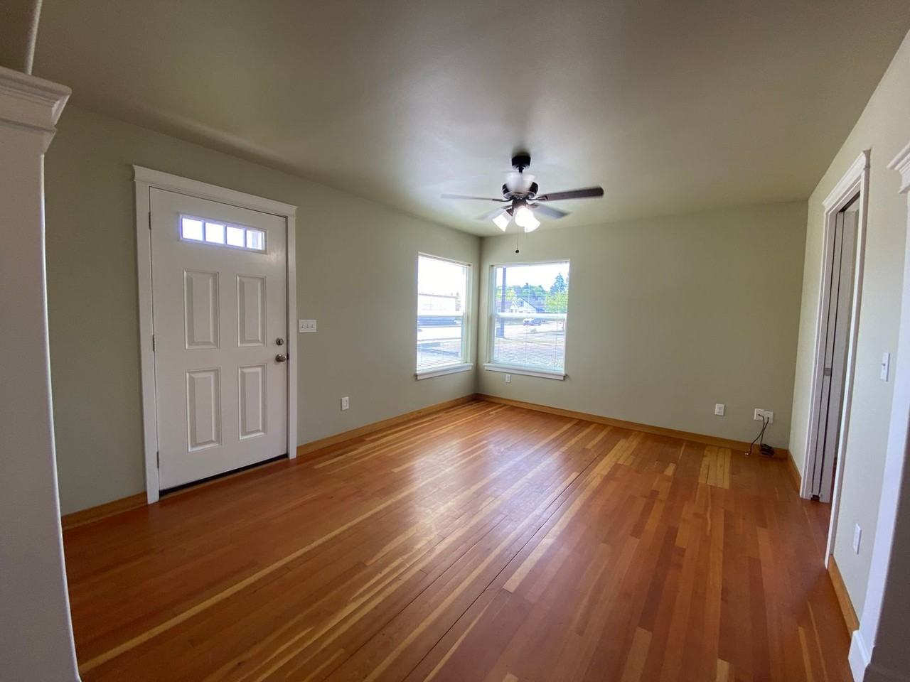 170 S 42nd St - Photo 7 of 16