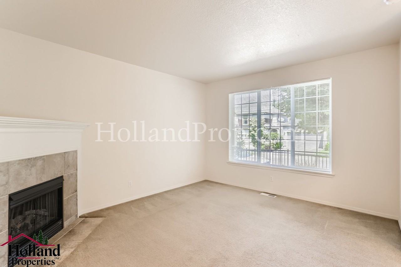 16980 Northwest Shadow Hills Lane - Photo 5 of 24