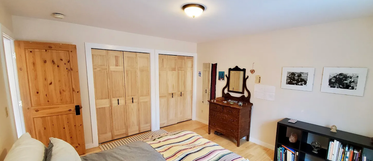 421 N Hunters Way - Photo 2 of 15