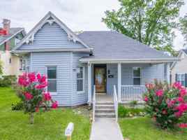 featured image of 408 W 4th St