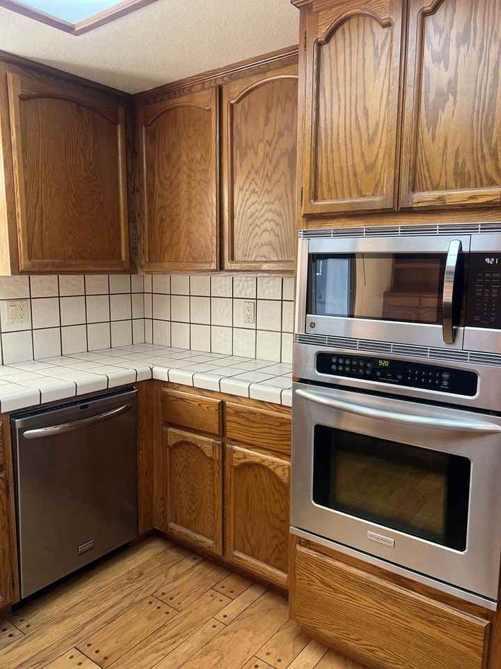 1386 Cloverdale Cir - Photo 5 of 22