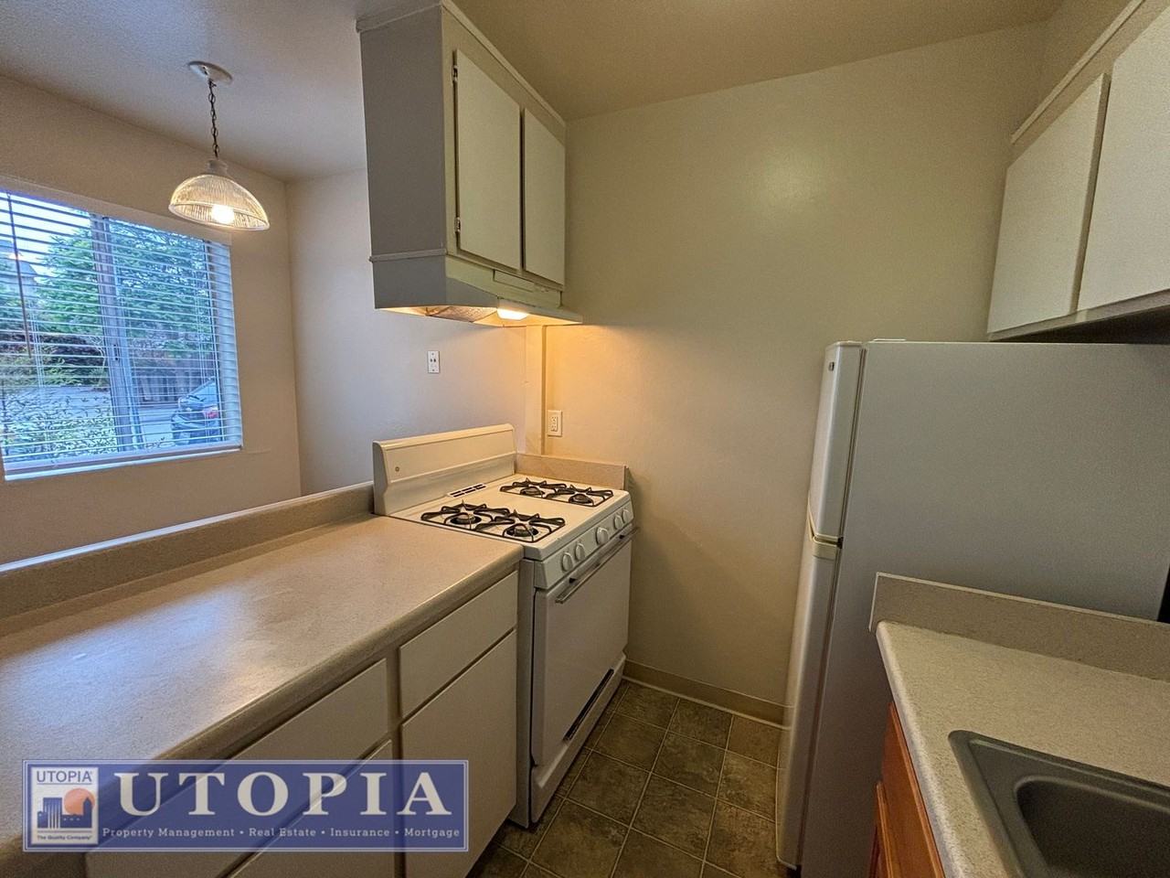 110 Kaye St #11 - Photo 4 of 12