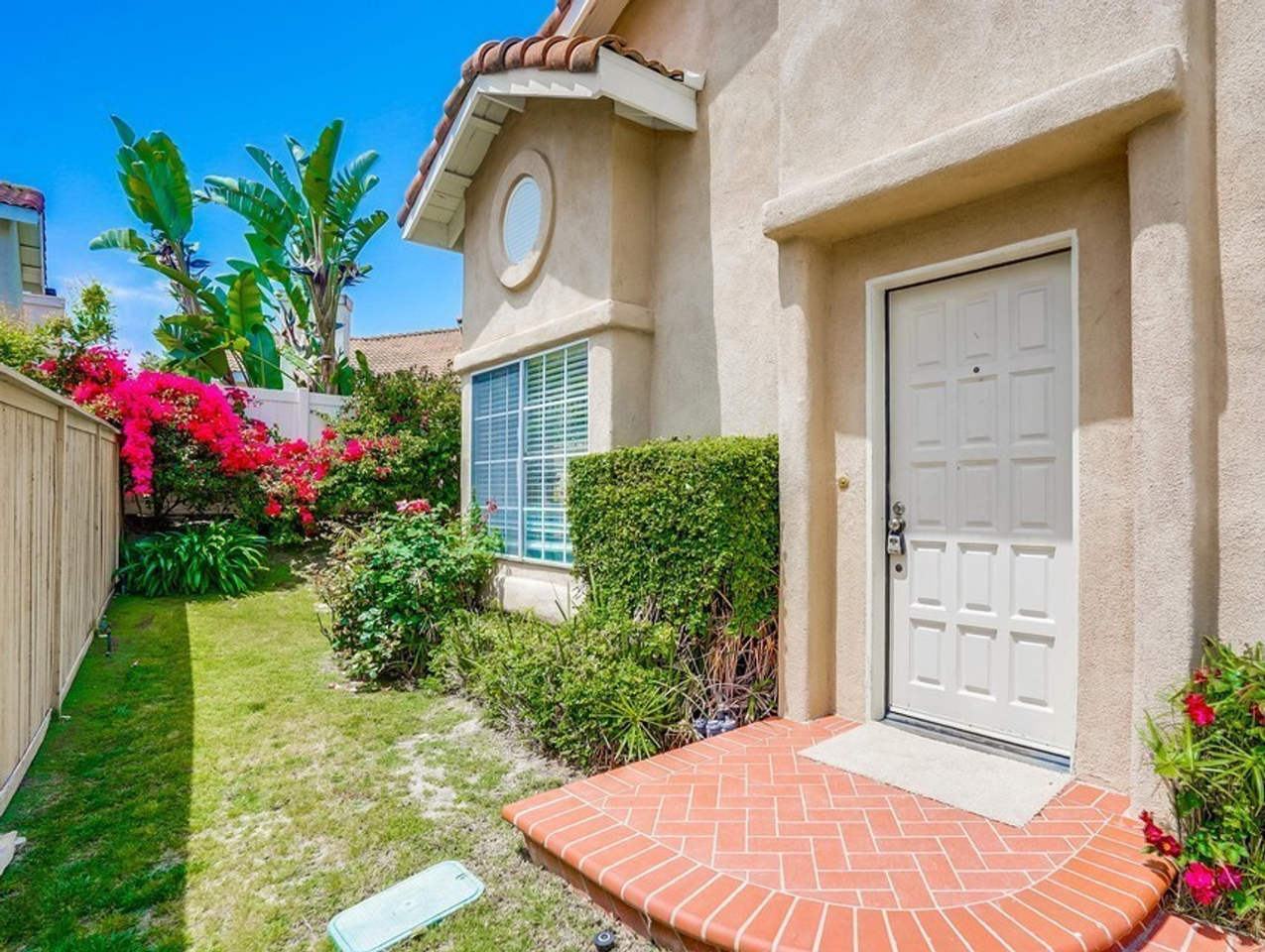 24946 Via Denise - Photo 2 of 21