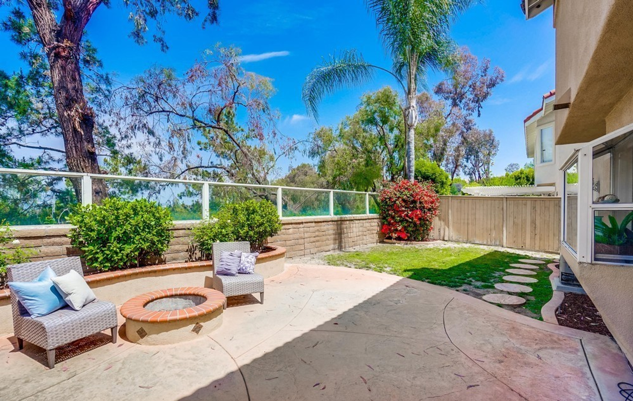 24946 Via Denise - Photo 3 of 21